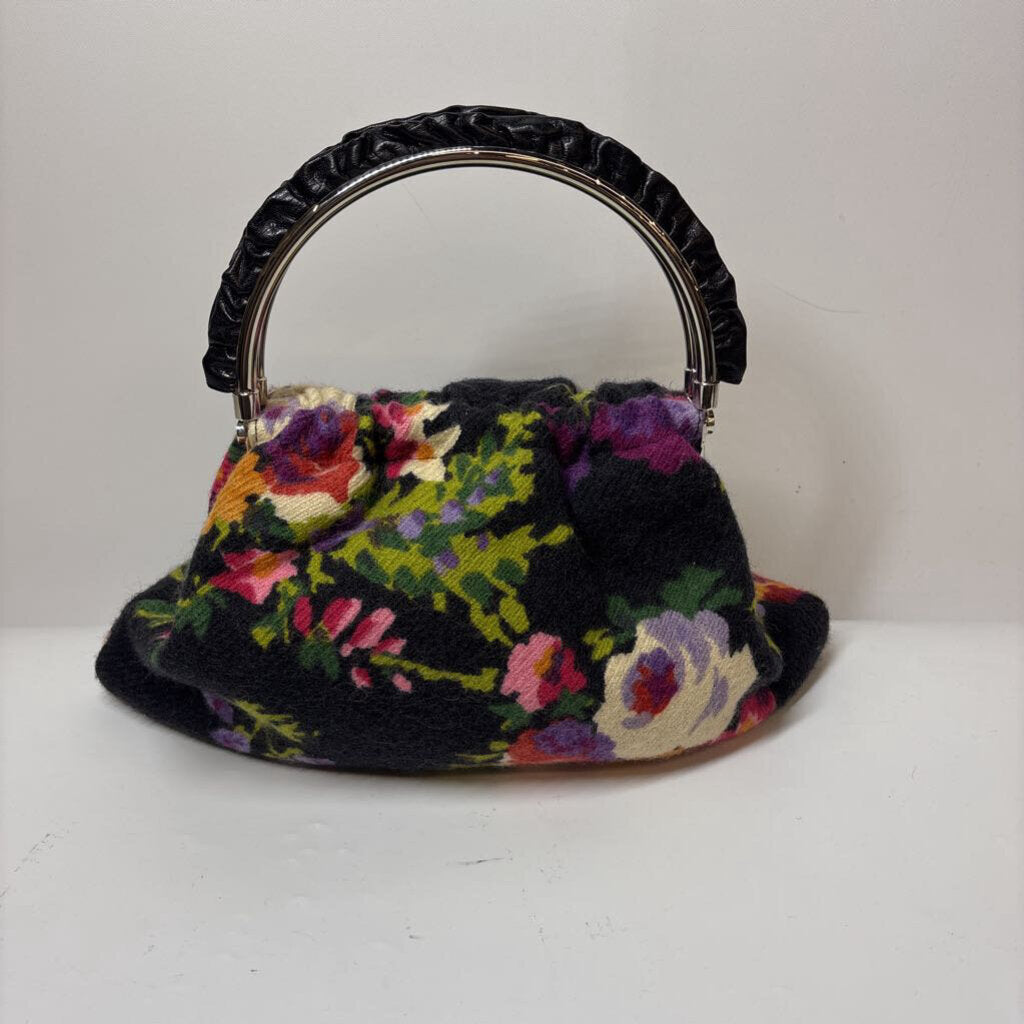 LUXURY Black/Floral