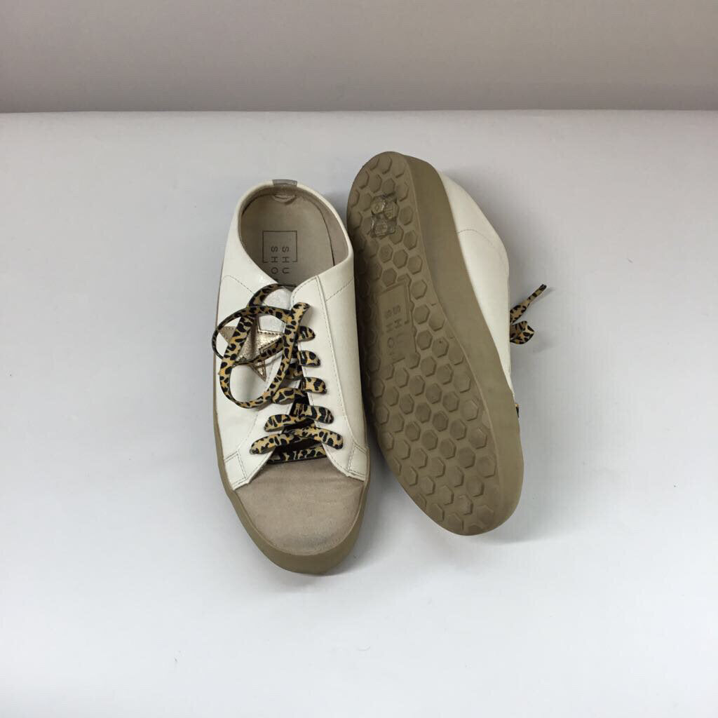 Shoes 6.5 White/Tan