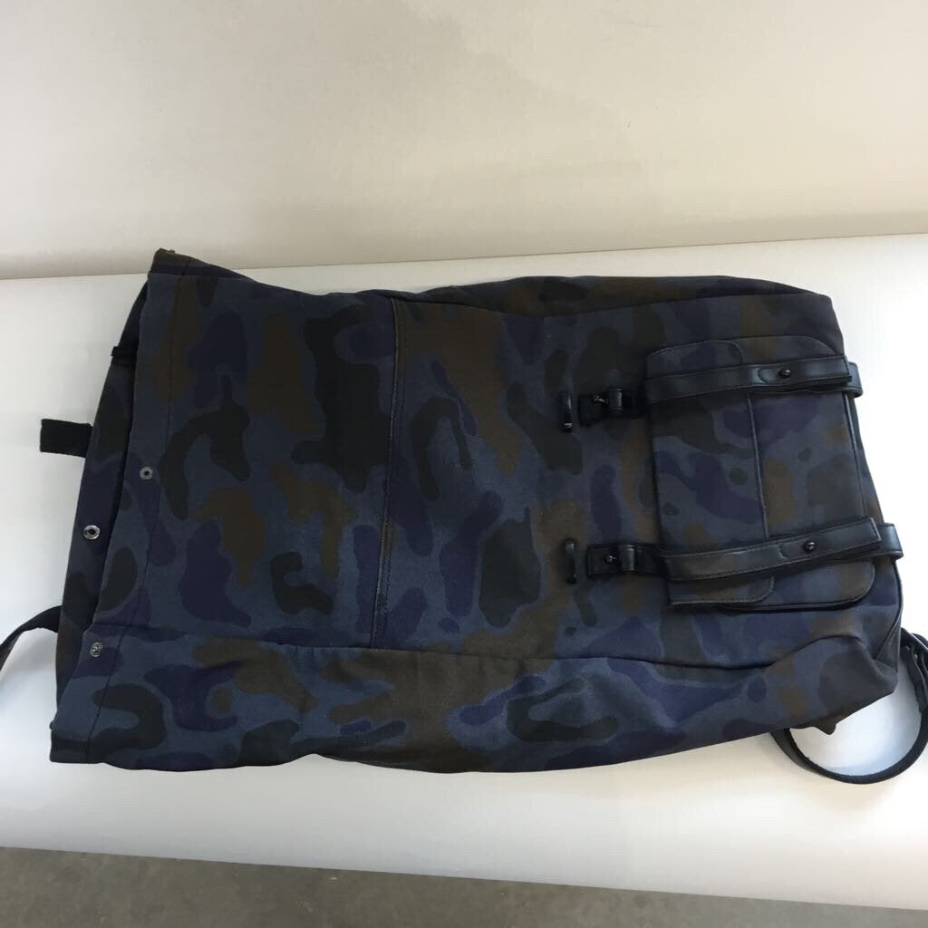 Backpack Navy/Brown/Camo