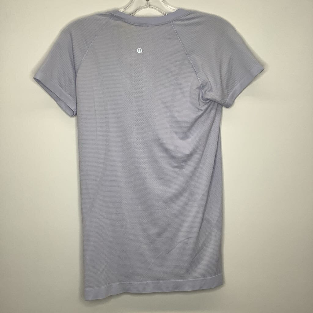 Lululemon Athletic Tops M(8) Light Blue