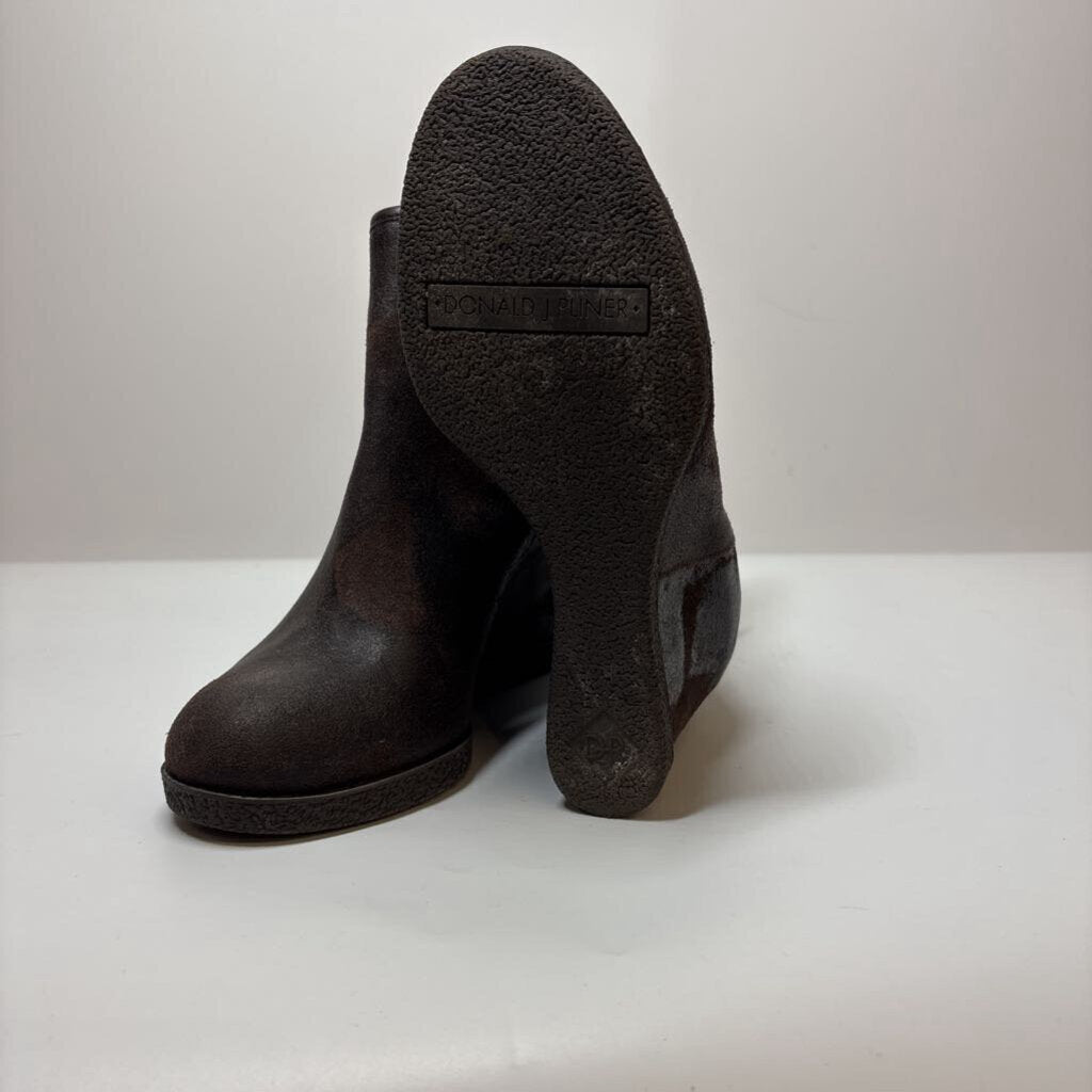 Donald J Pliner Boots 7 Brown