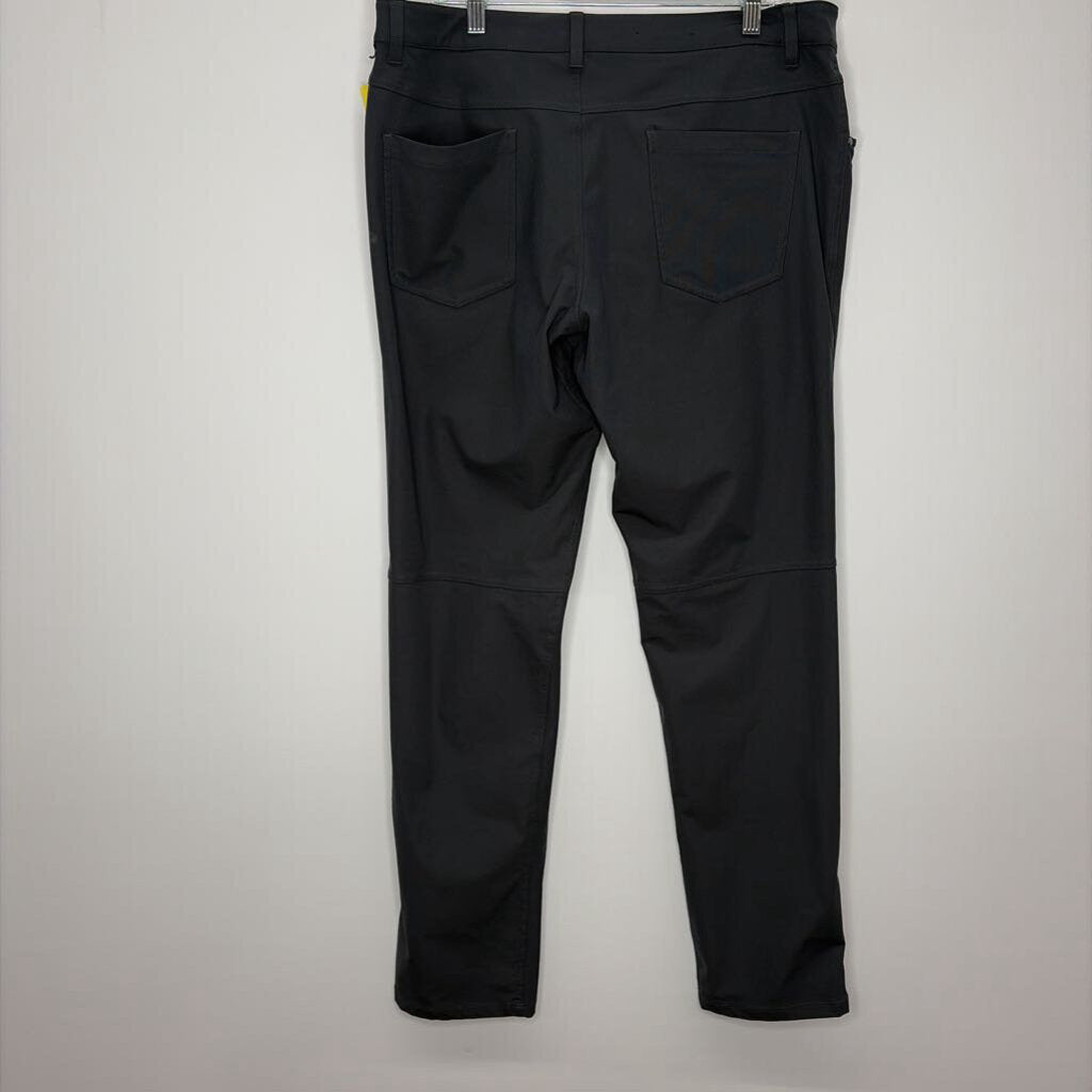 Lululemon Athletic Bottoms Men's 36 Gray