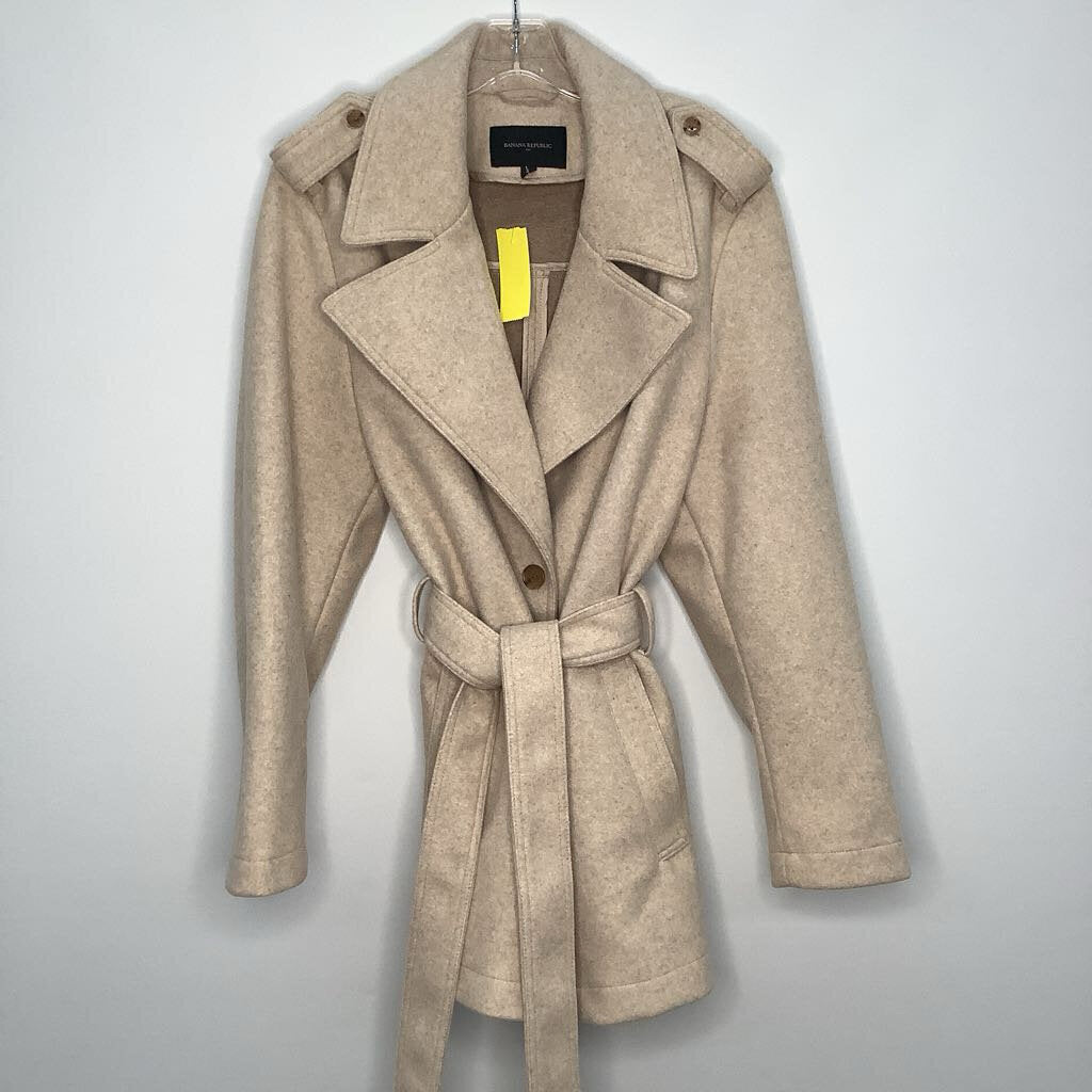 Banana Republic Outerwear XL Beige