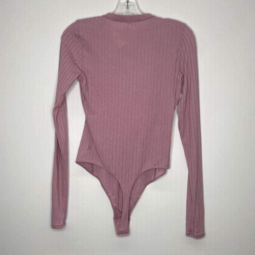 Lululemon Athletic Tops M Lilac