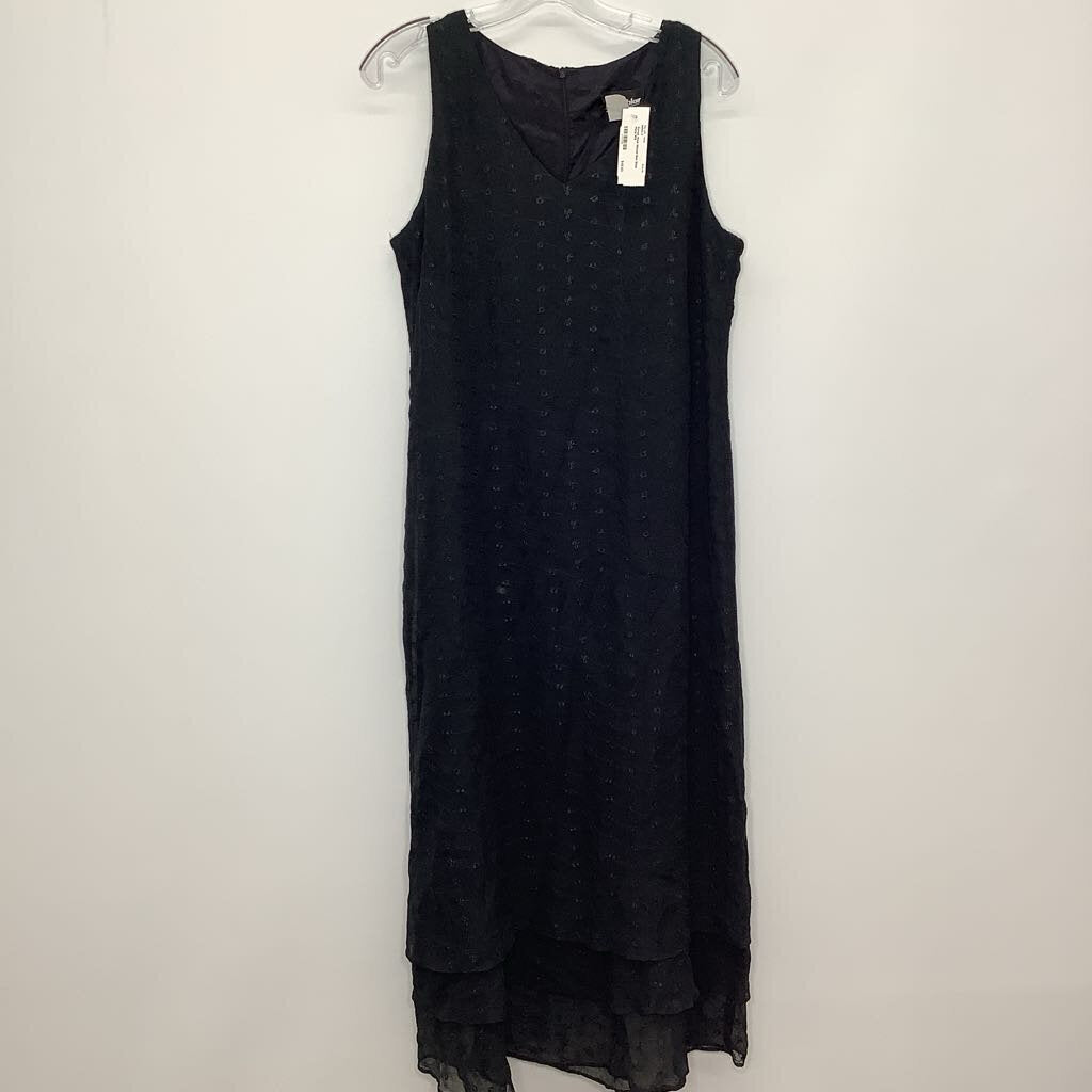 Formal Wear M/8 Black Floral
