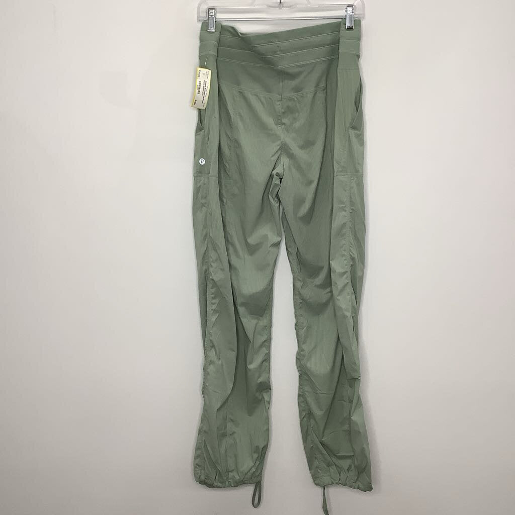 Lululemon Athletic Bottoms L(12) Green