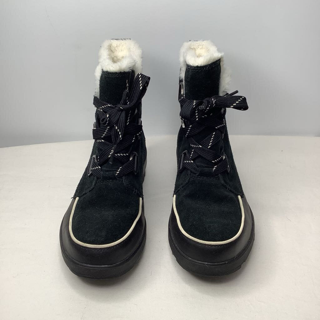 Sorel Boots 8.5 Black/cream