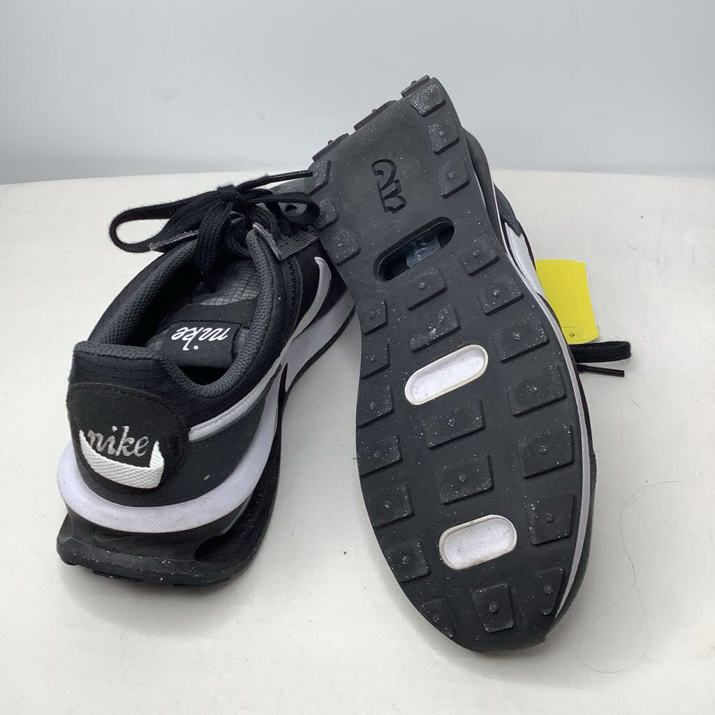Nike Shoes 8.5 Black/white