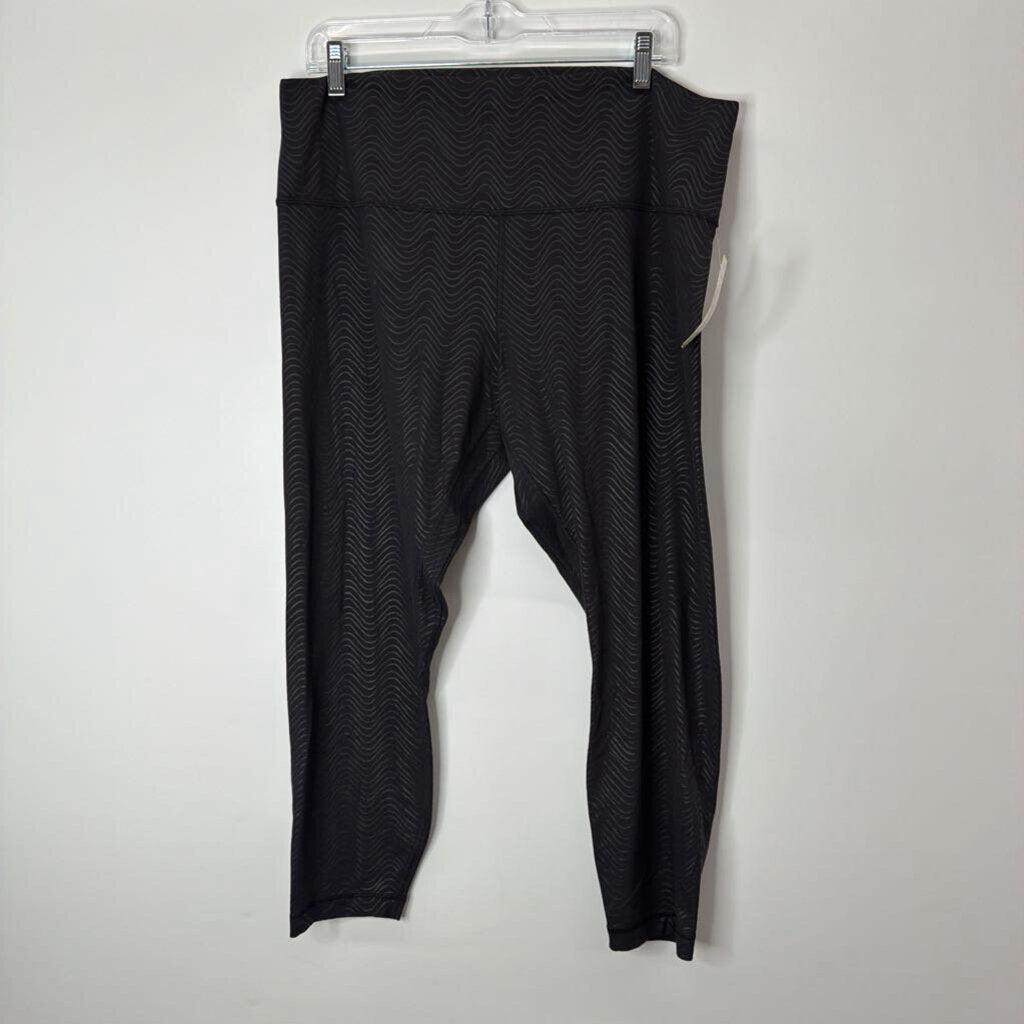 Lululemon Athletic Bottoms XL(18) Black