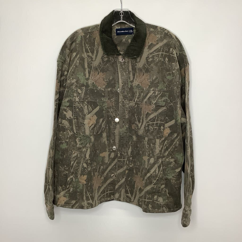 Abercrombie & Fitch Outerwear Men's XXL Camo