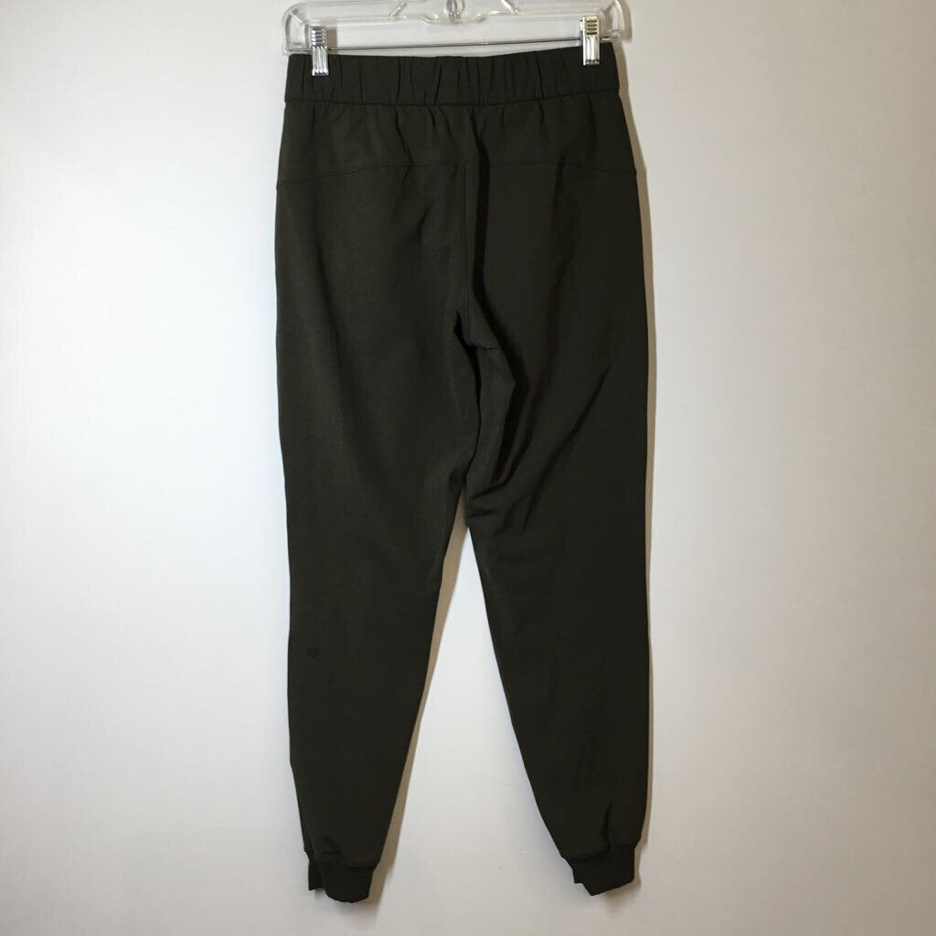 Lululemon Athletic Bottoms 4/S Green