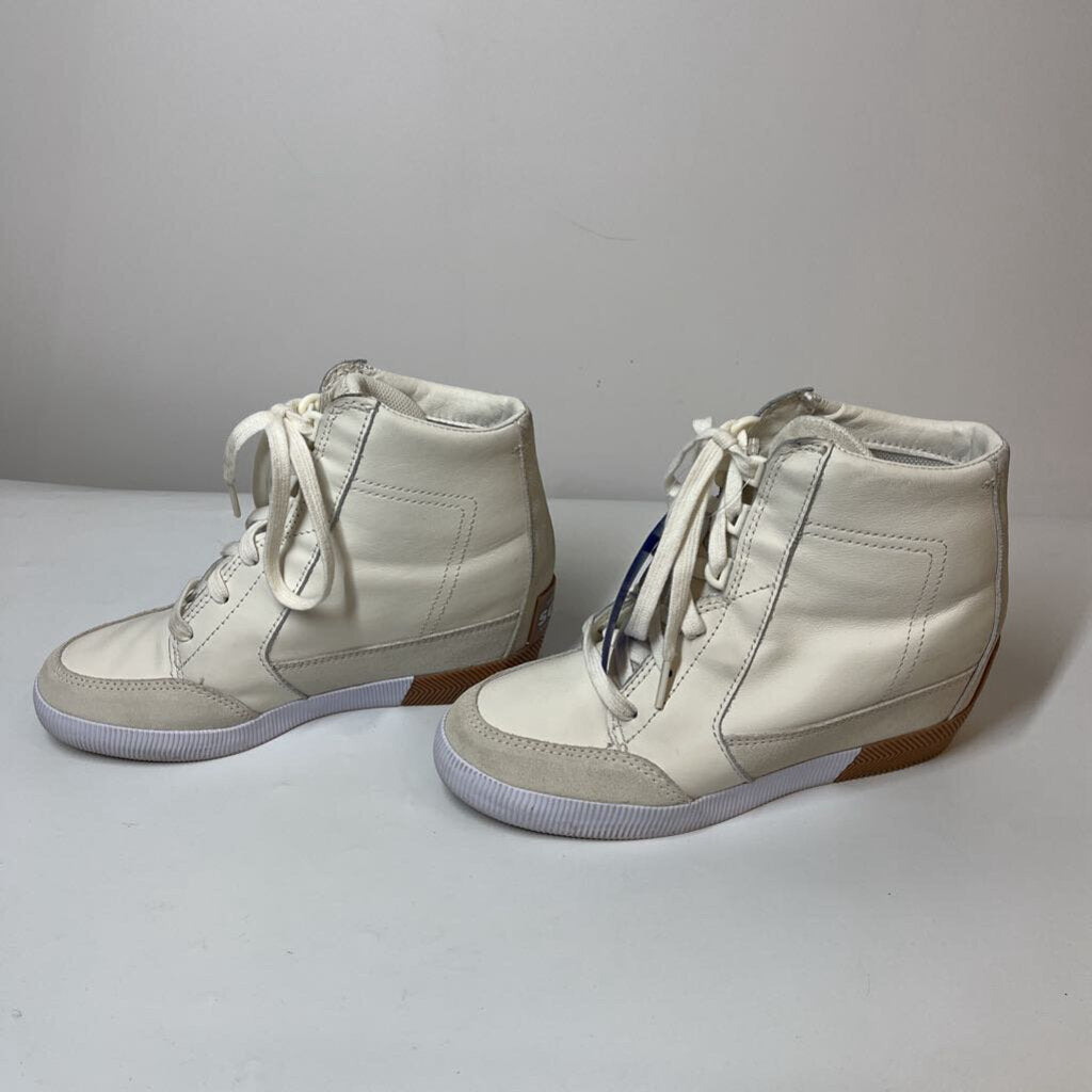 Sorel Boots 7.5 Cream
