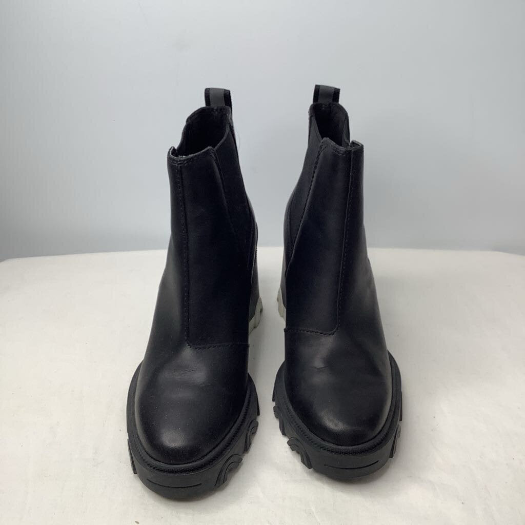 Sorel Boots 6.5 Black