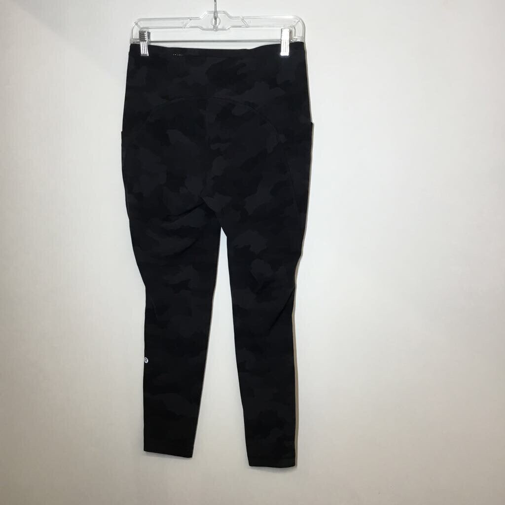 Lululemon Athletic Bottoms 8/M Camo/Grey