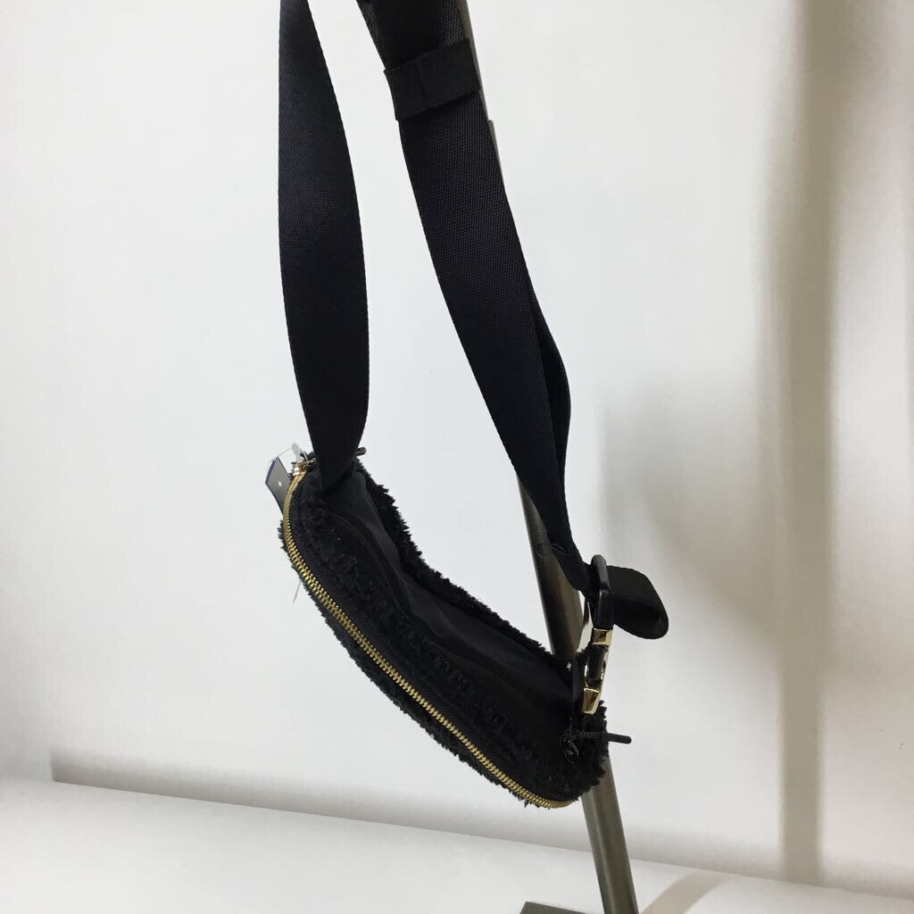 Lululemon Purses Black/Furr