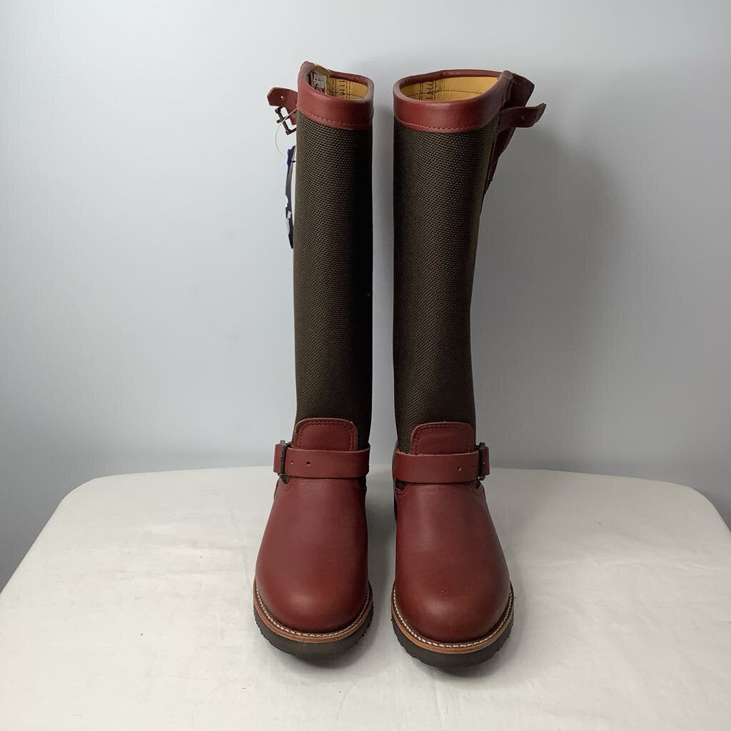 Boots 8.5 Green/Red