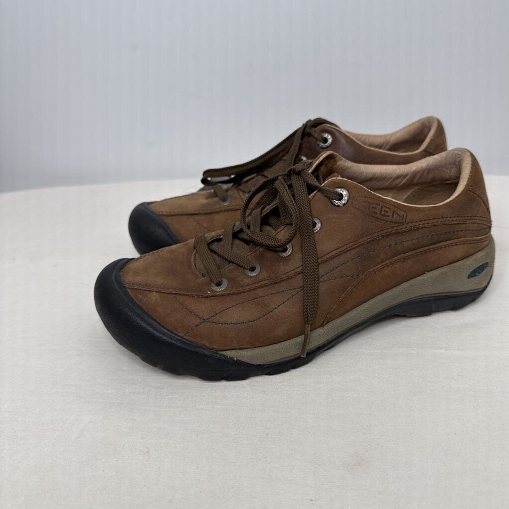Keen Shoes 8 Brown