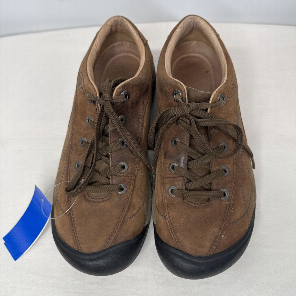 Keen Shoes 8 Brown