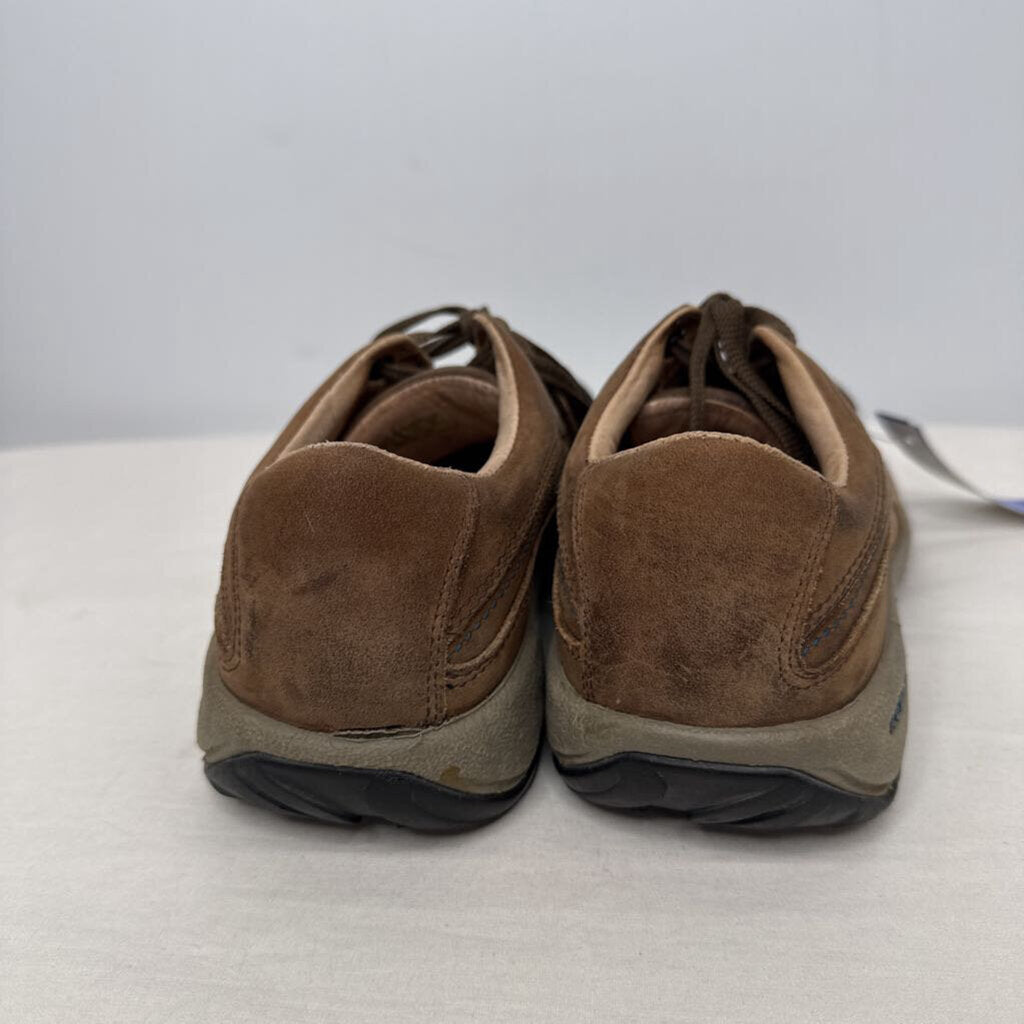 Keen Shoes 8 Brown