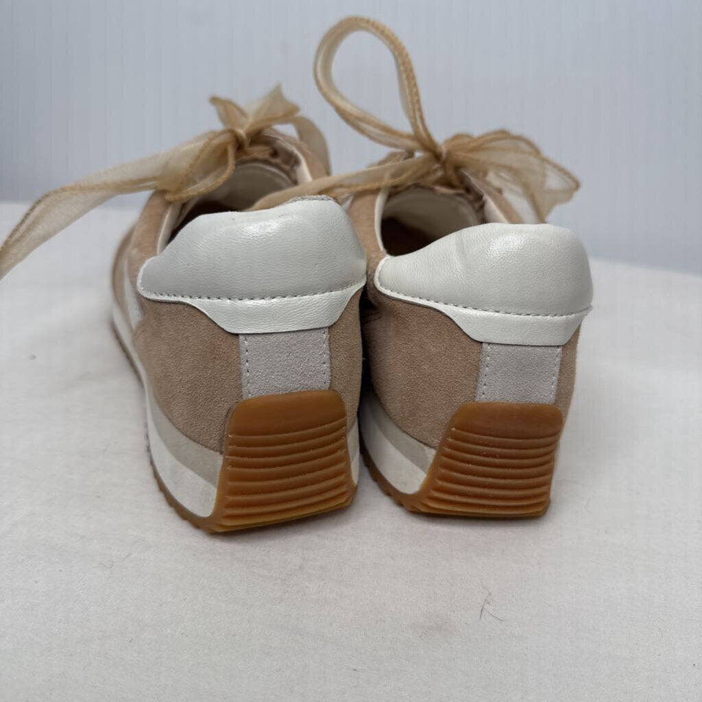 Dolce Vita Shoes 9.5 Beige/White