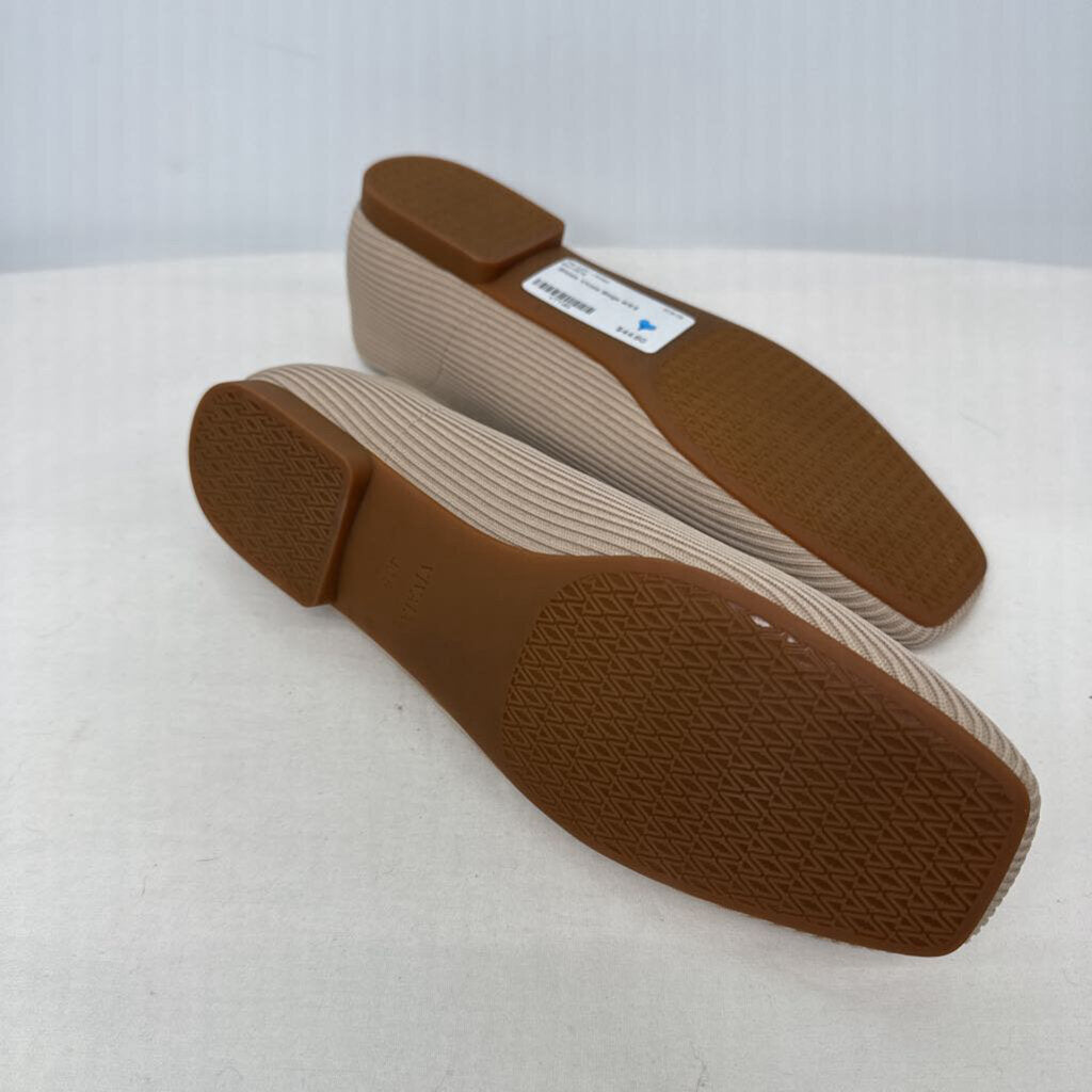 Shoes 9/9.5 Beige