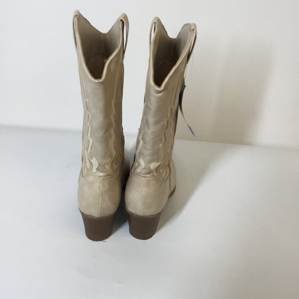 Altar'd State Boots 7 Beige