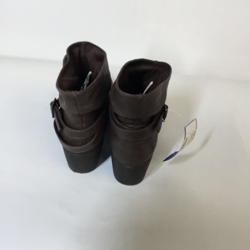 American Eagle Boots 7 Brown