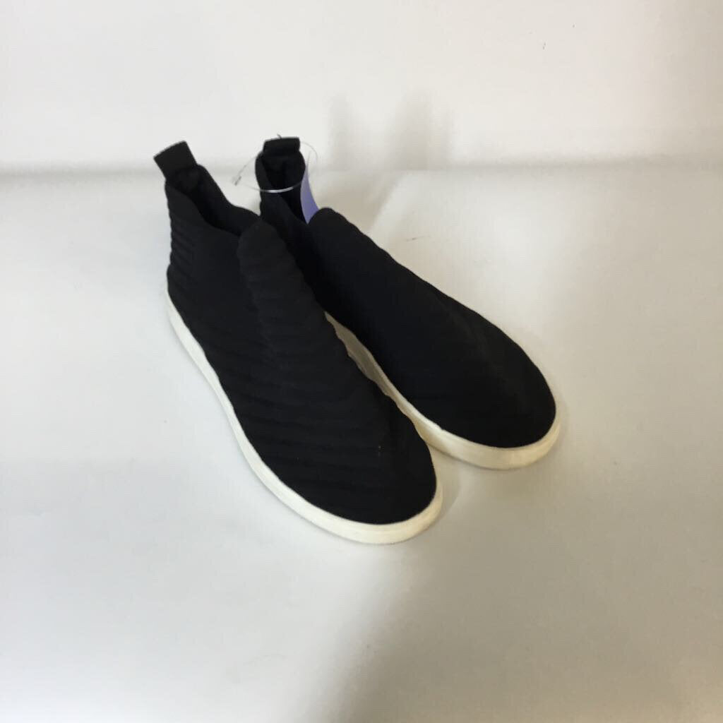 White Mountain Shoes 7 Black