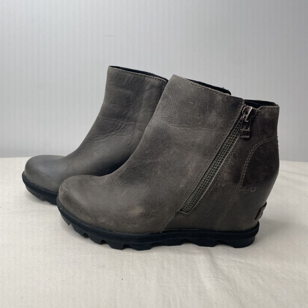 Sorel Boots 7 Gray