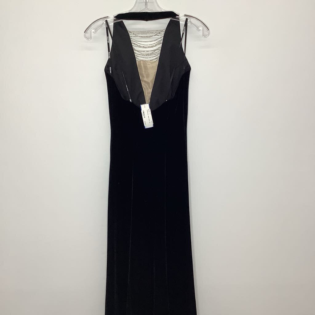 Formal Wear 4/S Black Velvet