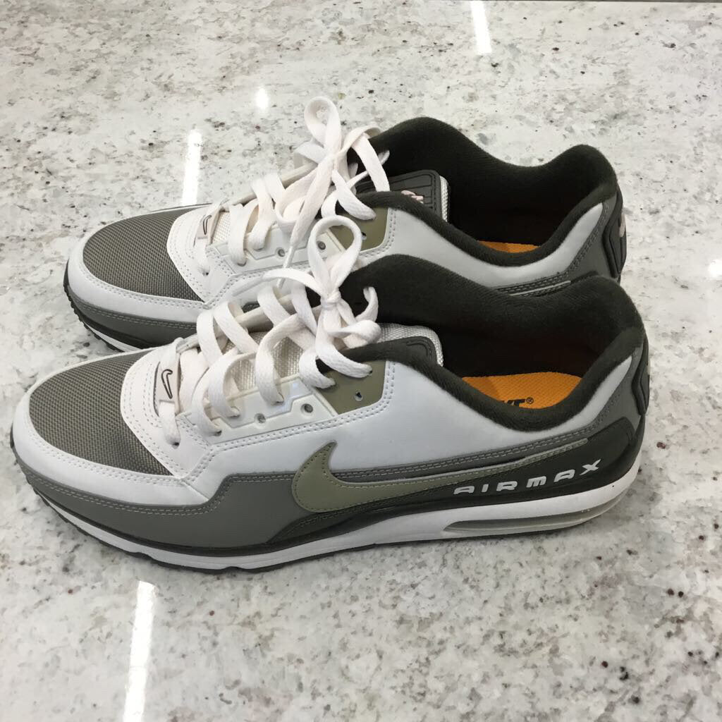 Nike Shoes 9.5M/11.5W Green/White