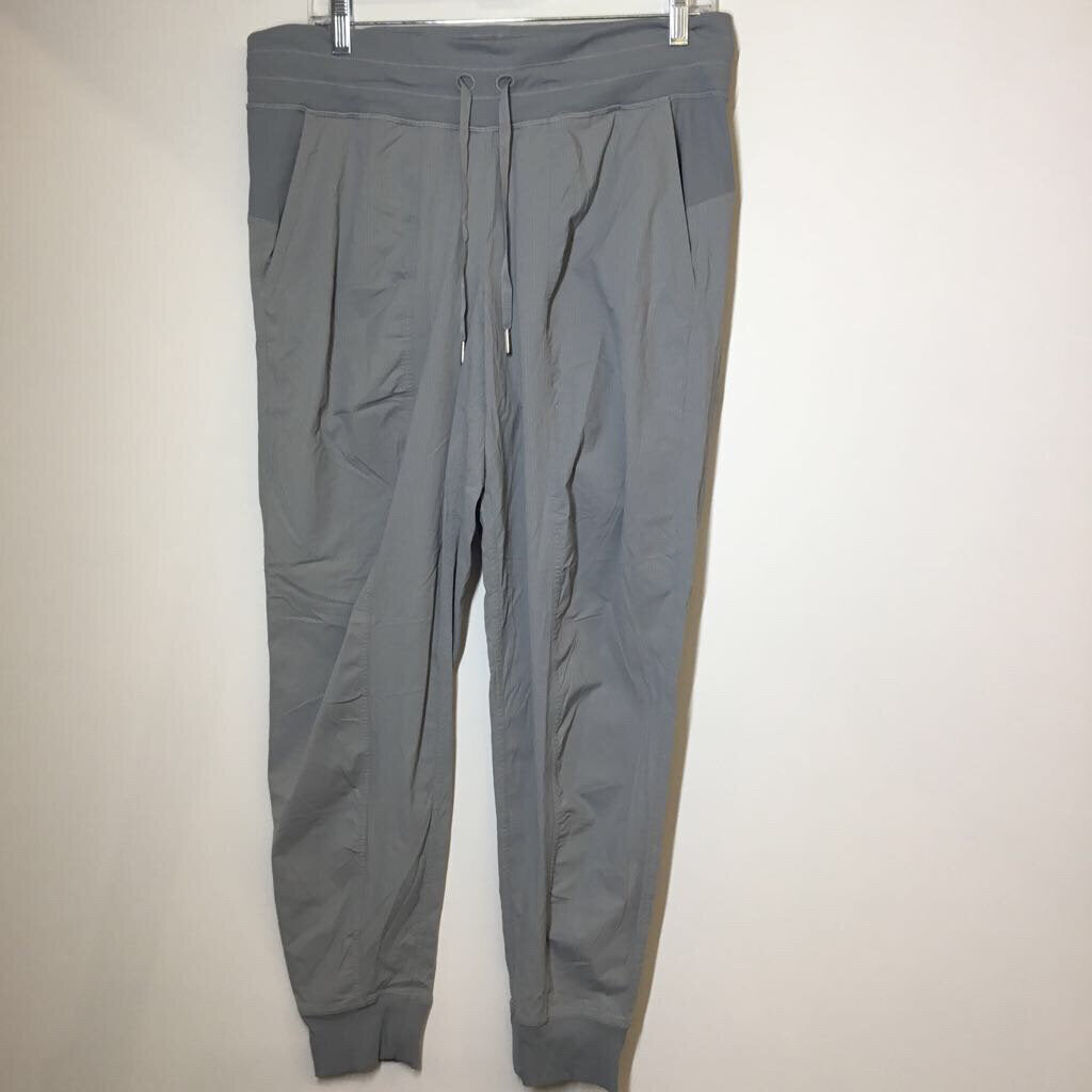 Lululemon Athletic Bottoms 10/M Gray