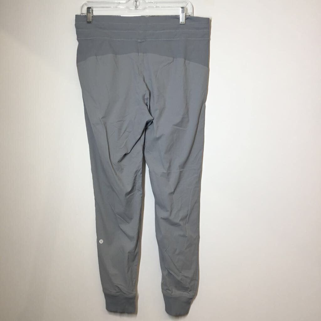 Lululemon Athletic Bottoms 10/M Gray