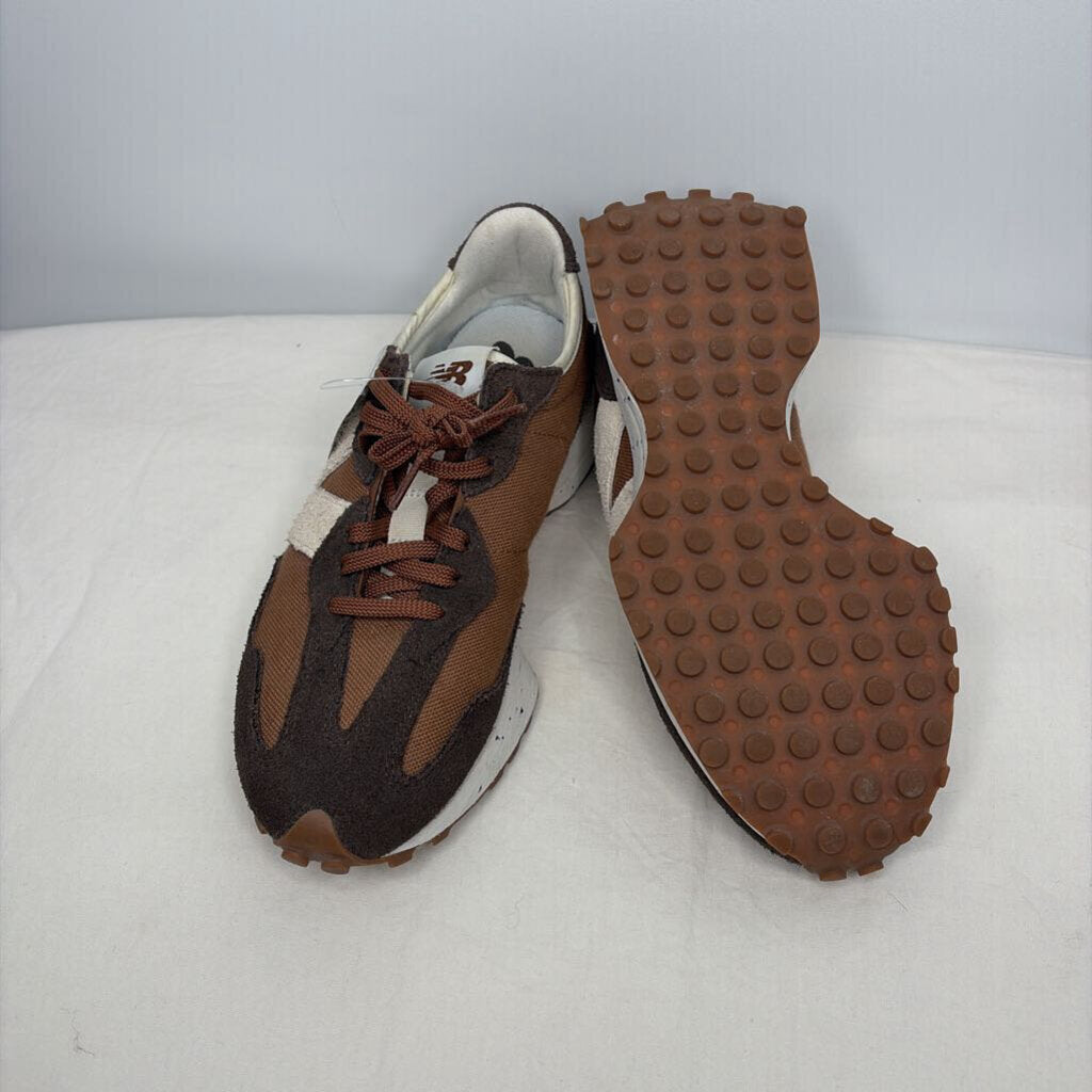 New Balance Shoes 9 Brown/Cream