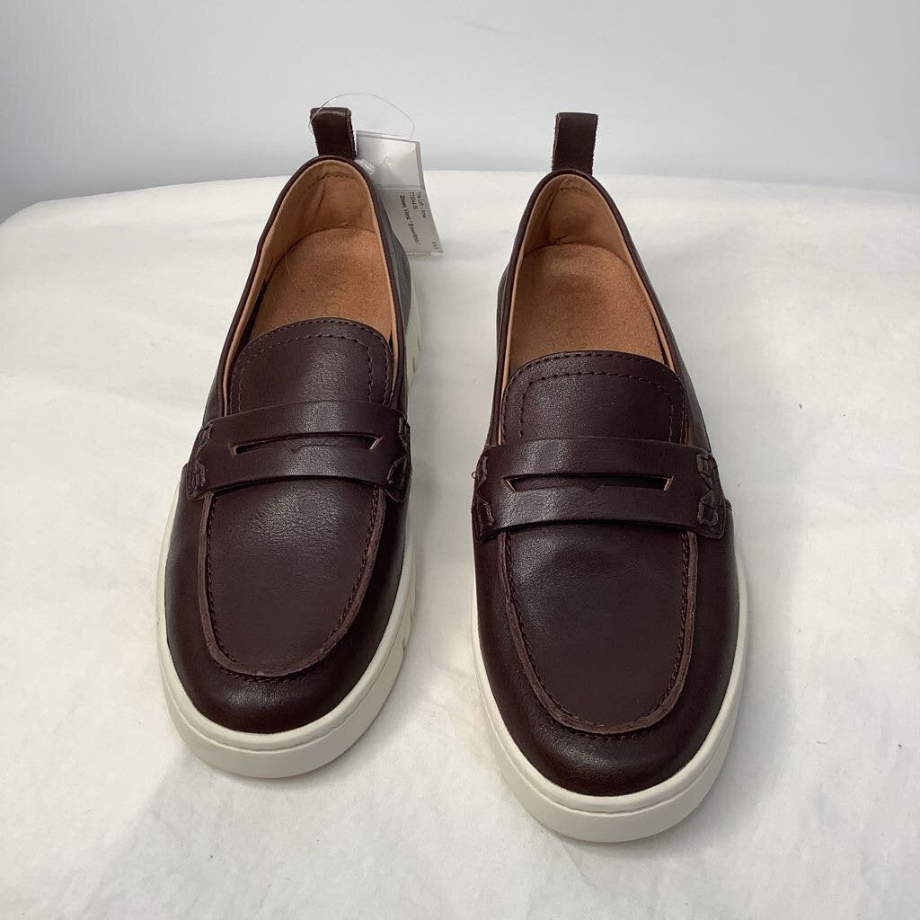 Vionic Shoes 7 Brown/White
