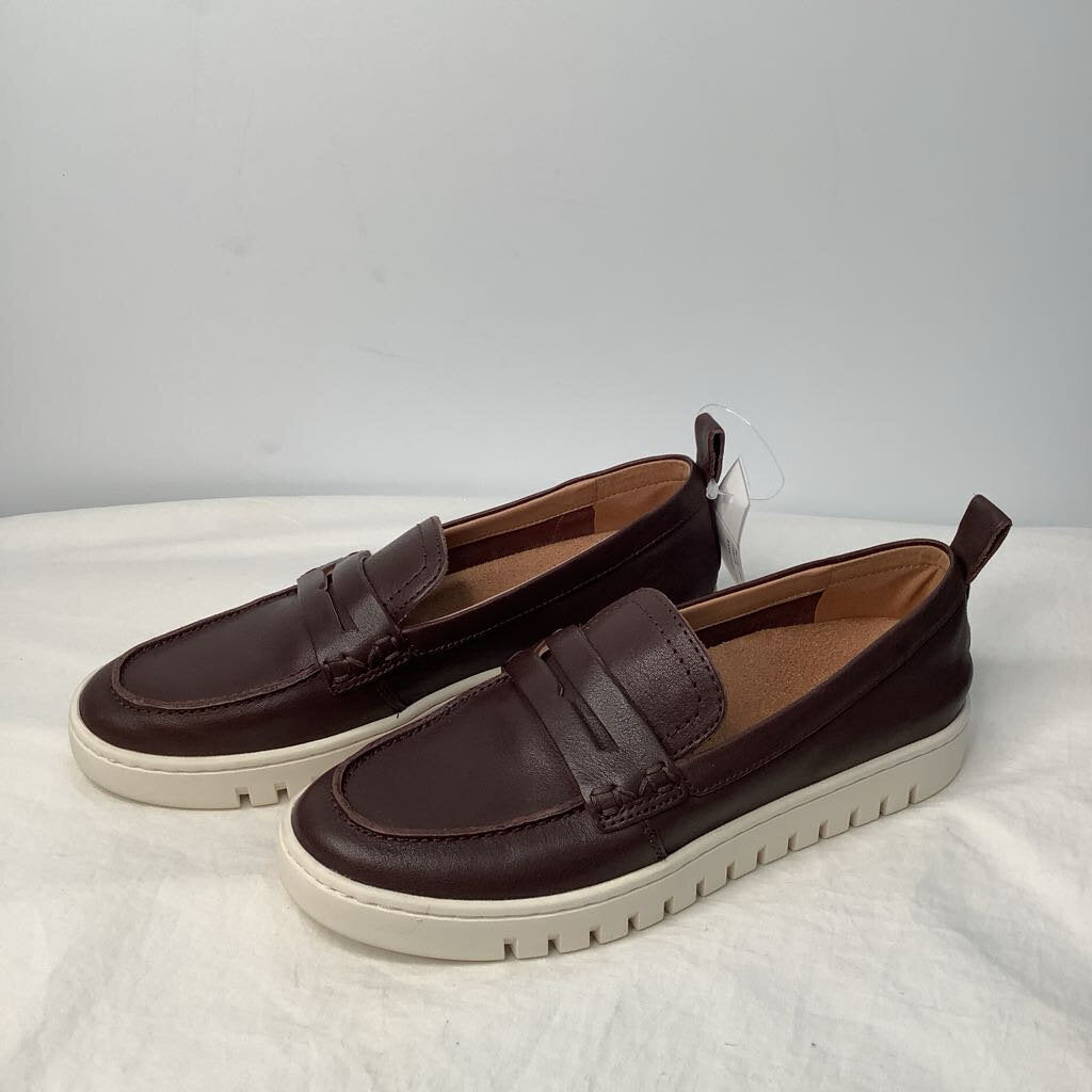 Vionic Shoes 7 Brown/White