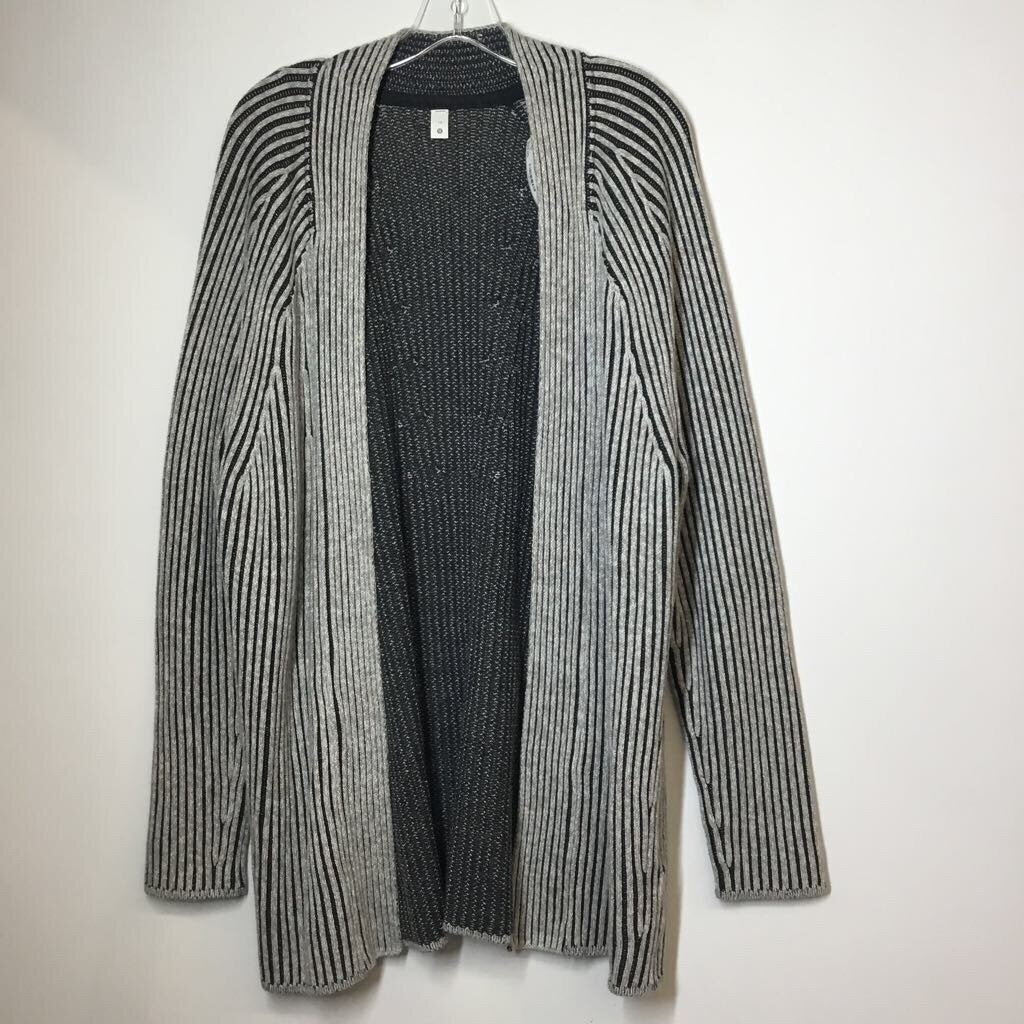 Lululemon Athletic Tops 12/L Gray