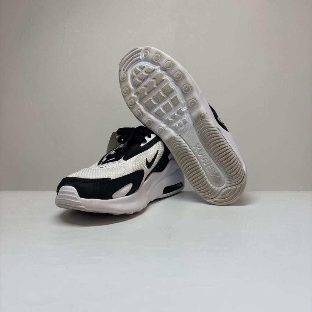 Nike Shoes 8.5 W/B