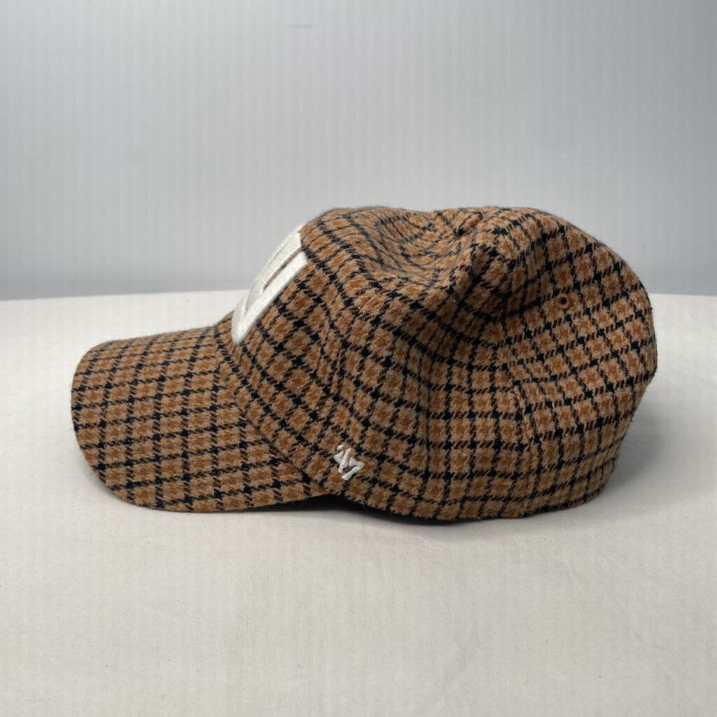 NFL Accessories Adj. Brown Plaid/NY Giants