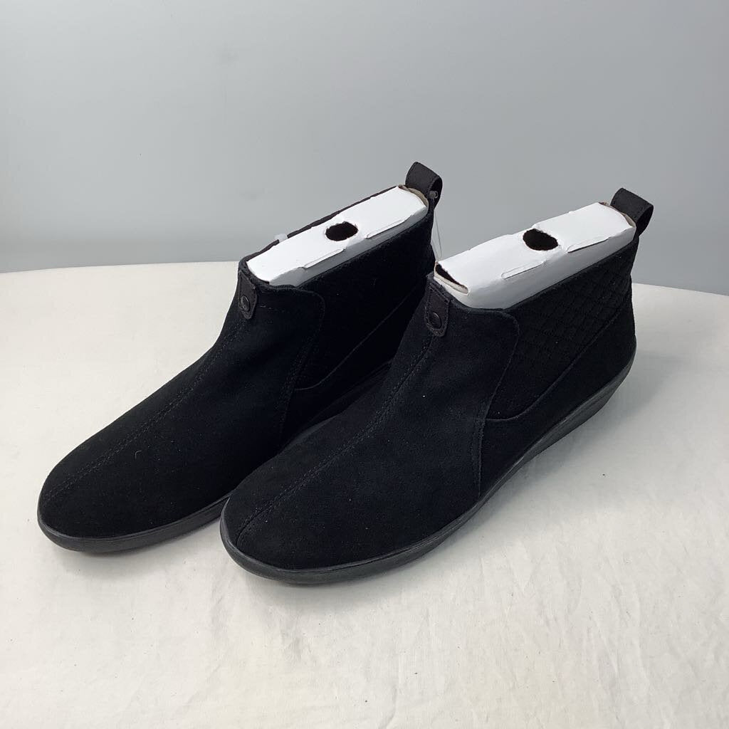 Grasshopper Boots 10 Black Suede
