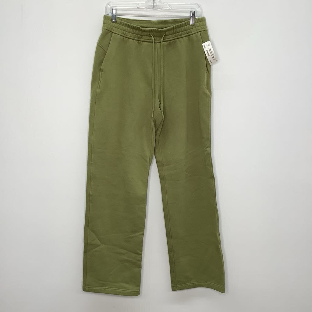 Lululemon Athletic Bottoms 8/M Avocado Green