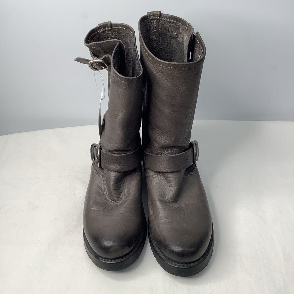 Frye Boots 8 Gray