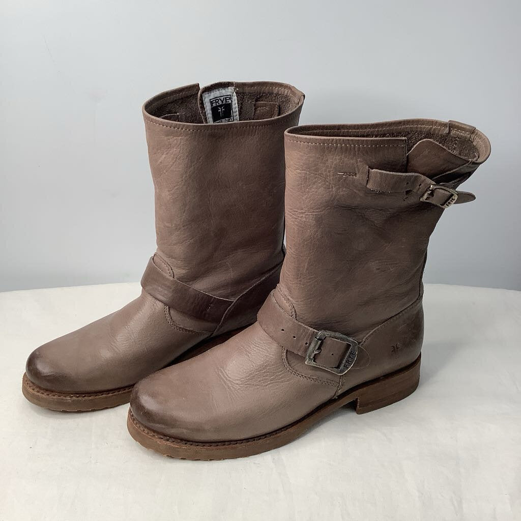 Frye Boots 8 Taupe