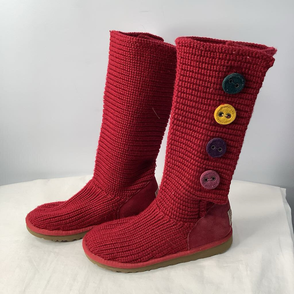 Ugg Boots Boots 8 Red Sweater