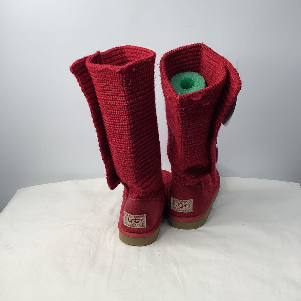 Ugg Boots Boots 8 Red Sweater